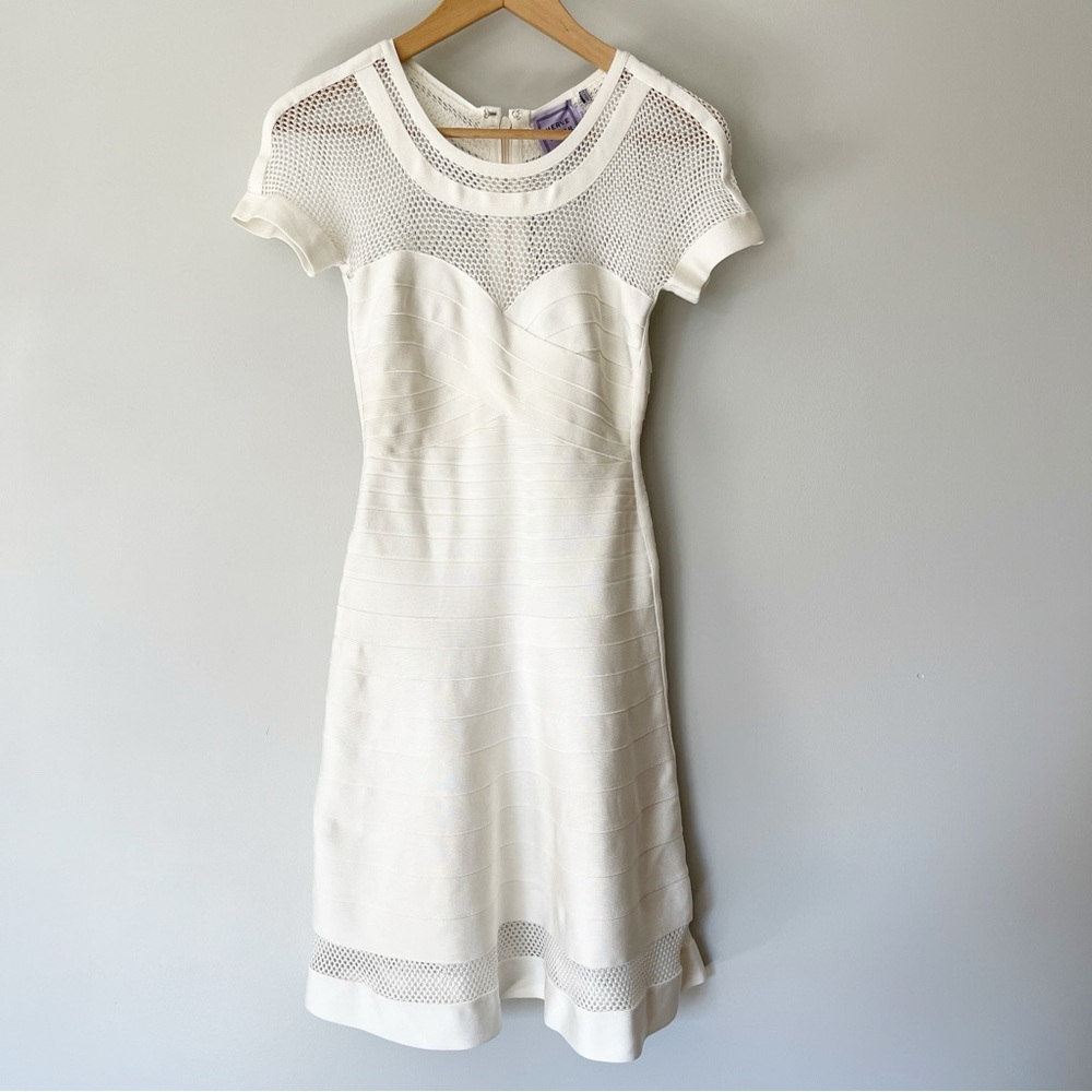 Herve Leger Dress Sz XS Agyness A-Line Short Sleeve Mesh Accents Mini‎ Alabaster